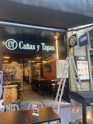 MONTADOR DE CORPOREOS ROTULOS