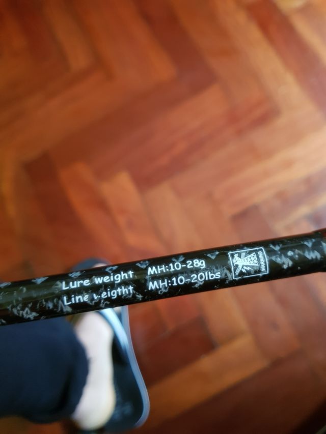 Caña de carbono trenzado spin 2.1m fuji acero