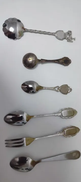 Vítrina con cristal. Colección 6 cucharitas