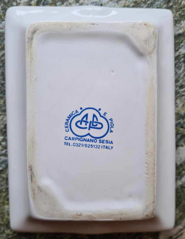 Portacenere in ceramica pregiata Ruffino