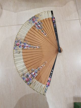 Antiguo abanico A