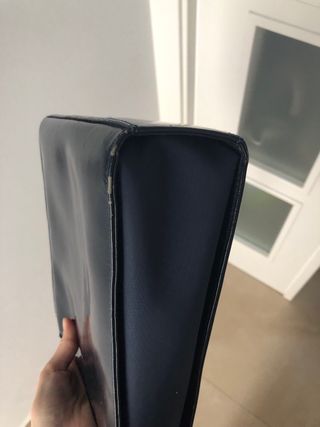 Bolso prada de segunda mano azul marino.