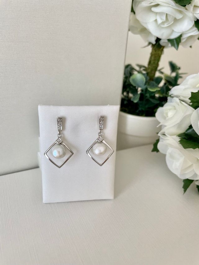 Pendientes oro blanco 750 mm., perla y circonitas