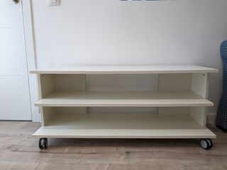 Mueble Bajo TV IKEA Benno