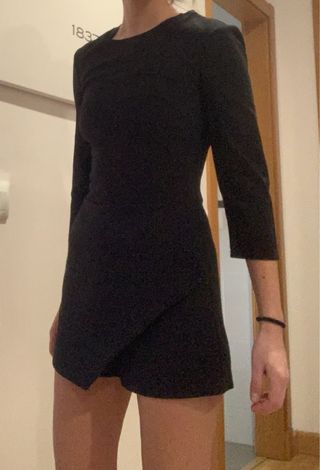 Mono negro corto