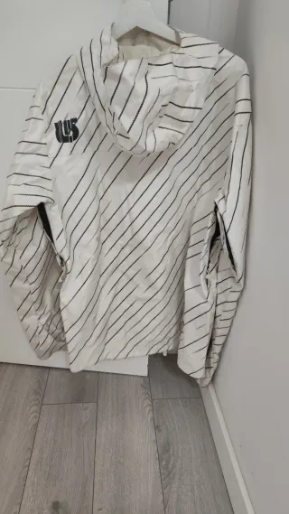 Se vende cazadora nieve Burton