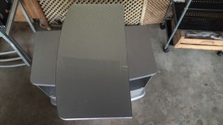 MESA DE  TELEVISIÓN