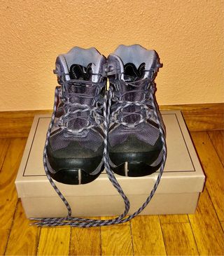 Botas de montaña