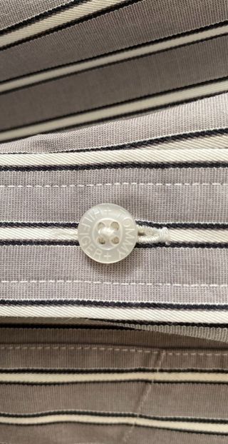 Camisa Tommy Hilfiger Gris a rallas.