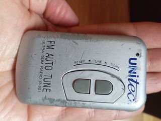 Especial apagones. Mini Radio UNITEC