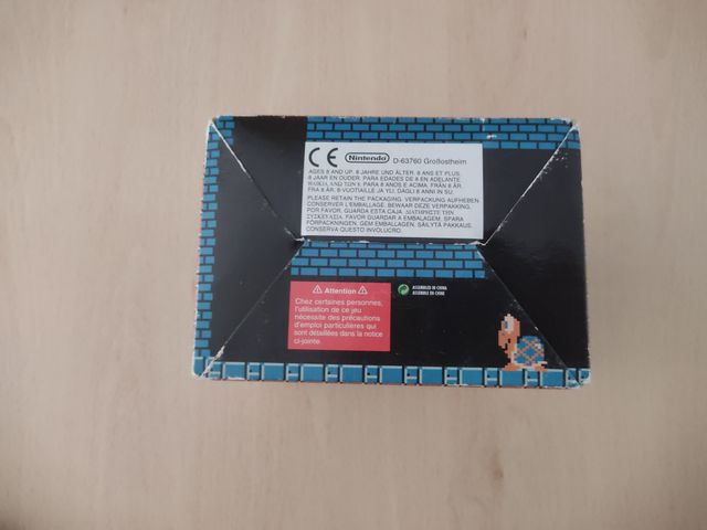 📦 Caja de Gameboy Advance SP Edicion Limitada NES