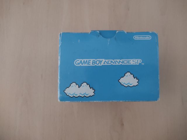 📦 Caja de Gameboy Advance SP Edicion Limitada NES