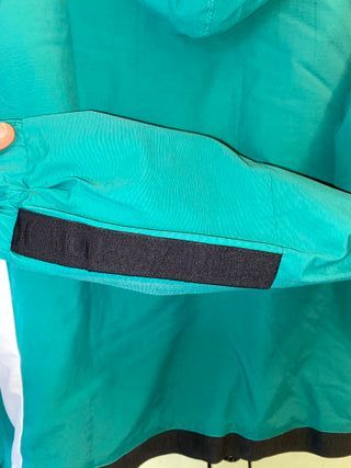 Chaqueta capucha Hurley M chica 