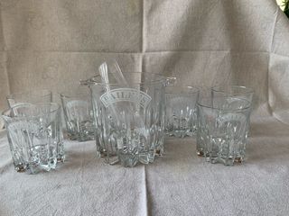 Juego vasos y cubitera