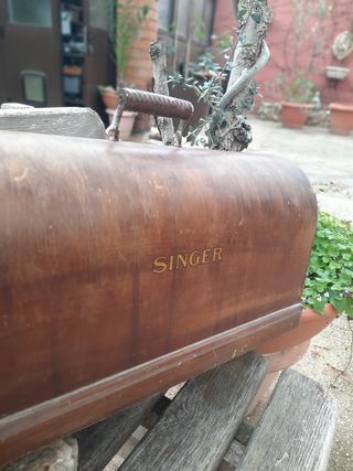 Maquina de coser Singer