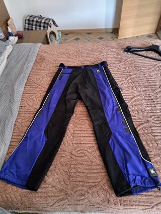 Chaqueta de moto con pantalón de moto