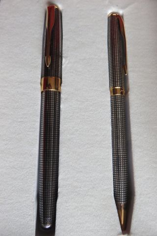 Parker plata escritorio plumas