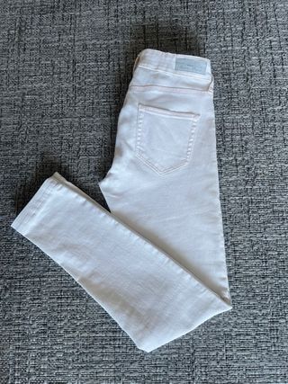 Pantalón chica de Mango