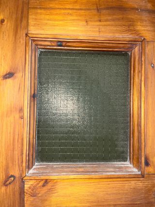 Puerta entrada madera maciza 