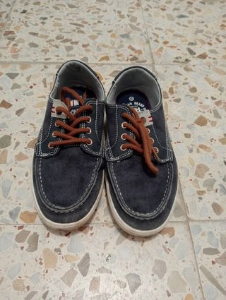 Zapatillas de vestir niño