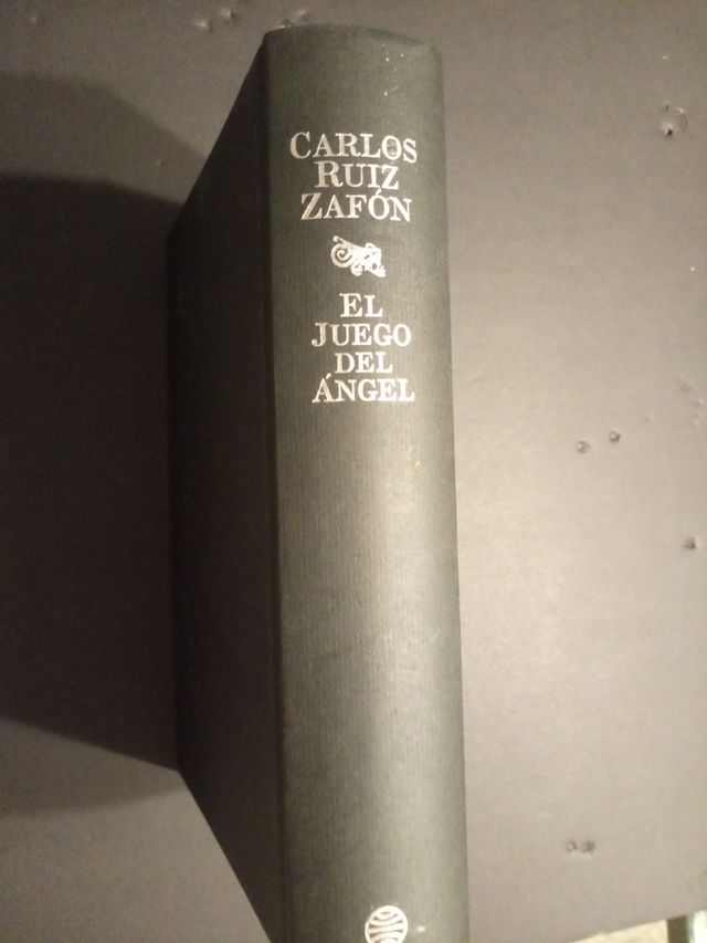 Libro "El juego del ángel"