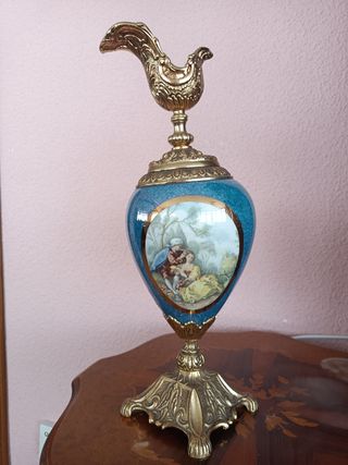 Jarrón de Bronce y Cerámica pintada