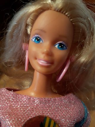 Antigua muñeca Barbie Hora, año 1986