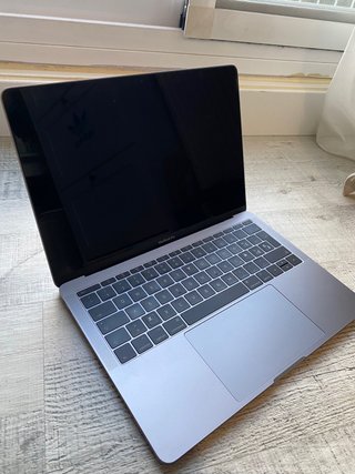 MacBook Pro 13 Retina, i5 Como Nuevo