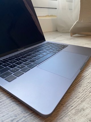 MacBook Pro 13 Retina, i5 Como Nuevo