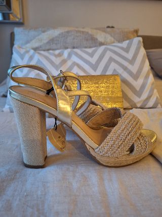 Sandalias tacón alto edición limitada. Novias..