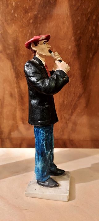 Gigantes navarros de resina, artesanales