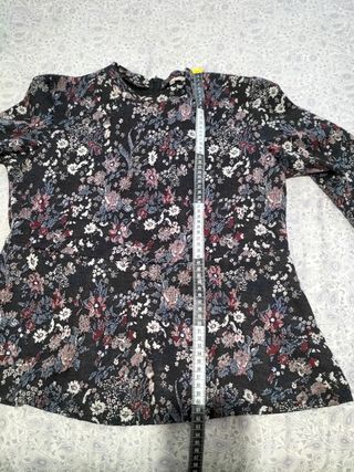 Camiseta estampada arreglada