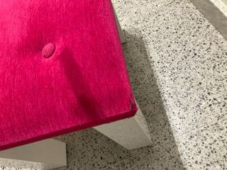 Banqueta pequeña Fucsia