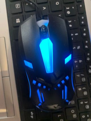 Espectacular Ratón Gaming Yelandar M30 Mouse NUEVO