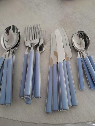 Set 24 posate