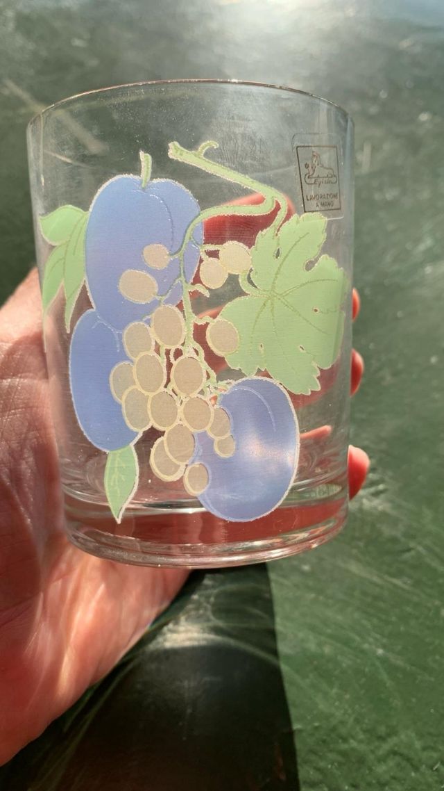 Brocca e bicchieri da bibite estive