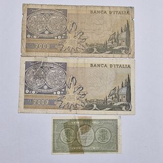 Lotto tre banconote due da 2000 Lire una Lira