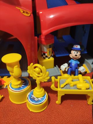 Taller garaje Mickey Mouse