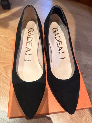 Zaparos de ante negro