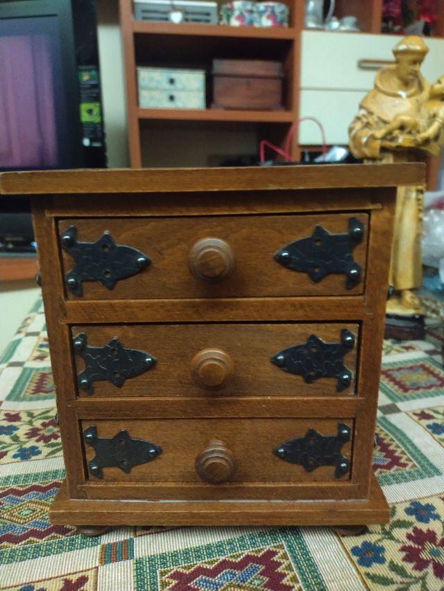 Cassettiera in miniatura