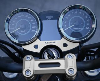 Embellecedor.kawasaki z600 y z900 rs.s