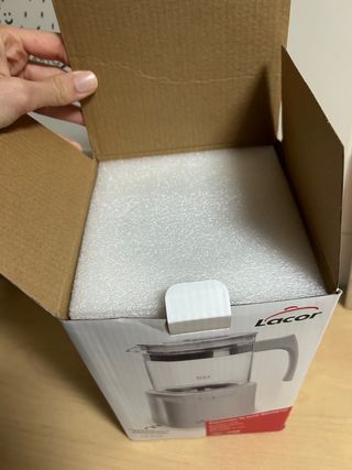 Espumador y calentador de leche o agua