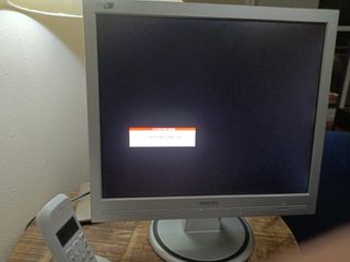 Monitor Philips.