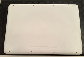Macbook 2009 Policarbonato Blanco