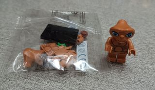 ET Minifiguras .