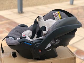 Maxicosi Stokke besafe izi go + base
