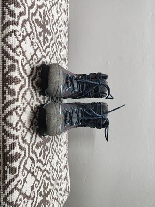 Scarponi da montagna per ragazzi