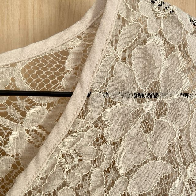 Camisa con encaje Zara