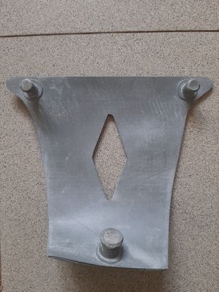 PROTECTOR DEL RADIADOR PARA RENAULT 6.
