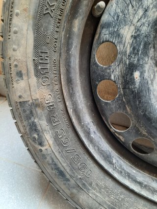 Rueda opel zafiro año 2000
